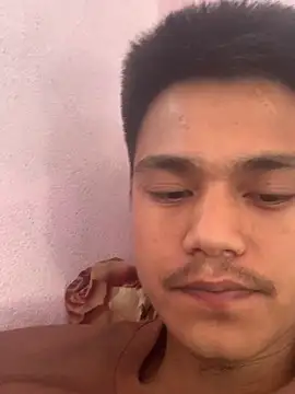 Hullax online show from February 26, 3:38 am