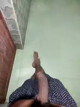 Snapshot of yo19boy chatting on January 10, 9:02 am yo19boy online show from January 10, 9:02 am