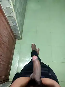 Snapshot of yo19boy chatting on January 18, 10:06 am yo19boy online show from January 18, 10:06 am