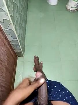 Snapshot of yo19boy chatting on March 10, 9:53 am yo19boy online show from March 10, 9:53 am