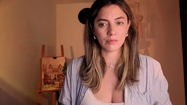 Snapshot of Mala_Bad chatting on October 22, 2:39 pm Mala Bad online show from October 22, 2:39 pm