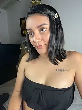 Lucia-Candy online show from December 13, 5:05 am