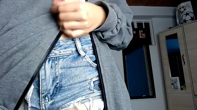 Snapshot of Nasty_019 chatting on December 12, 6:25 am Nasty 019 online show from December 12, 6:25 am