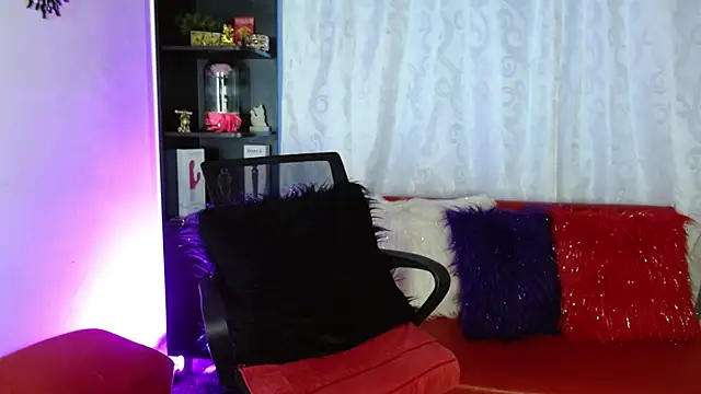 Karina Yang online show from January 15, 4:43 pm