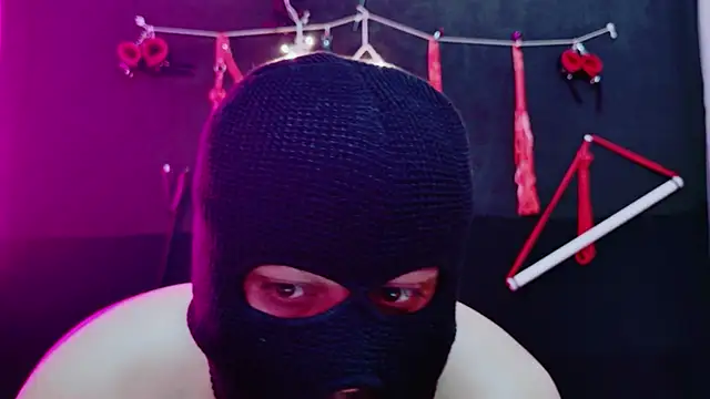 Snapshot of Exotic_Goddess chatting on November 6, 12:06 pm Exotic Goddess online show from November 6, 12:06 pm