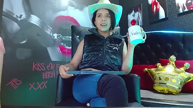 Snapshot of VALERY_MEER chatting on December 15, 6:04 pm VALERY MEER online show from December 15, 6:04 pm