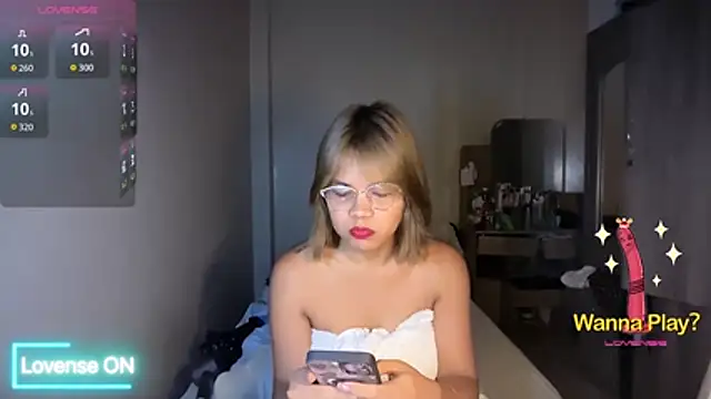 iamYourBestGirl online show from July 27, 9:55 pm
