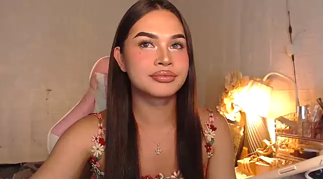 Ashely Lewis online show from January 12, 1:05 pm