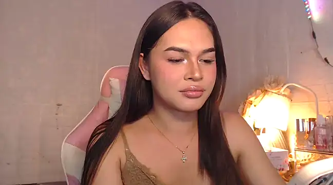 Ashely Lewis online show from January 19, 12:17 pm