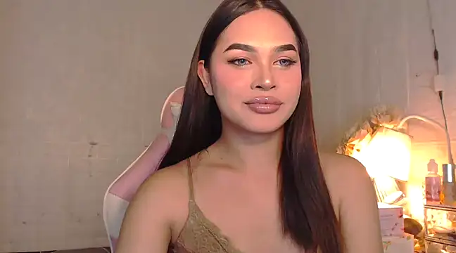 Ashely Lewis online show from January 26, 10:23 am