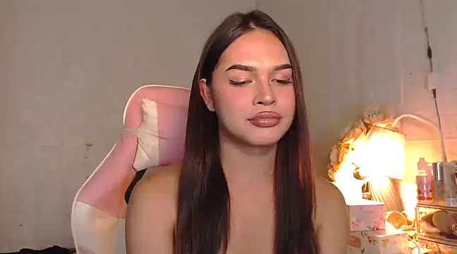 Ashely Lewis online show from January 27, 4:01 pm