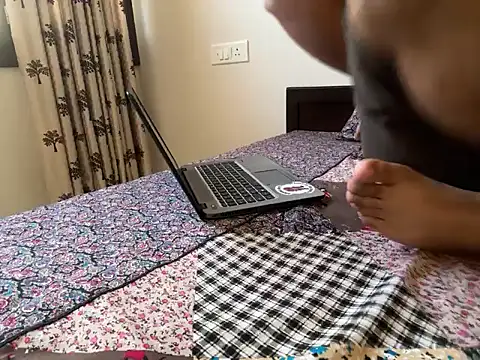 Snapshot of debu46 chatting on September 24, 11:24 am debu46 online show from September 24, 11:24 am