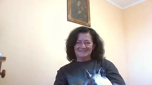 Snapshot of GypsiQueen2 chatting on June 9, 6:08 pm GypsiQueen2 online show from June 9, 6:08 pm