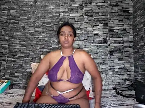 Xindias fantasyX online show from May 28, 6:49 pm