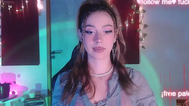 Snapshot of sakura_beauty chatting on October 5, 4:33 am sakura beauty online show from October 5, 4:33 am