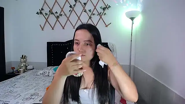 naughty girl 4u online show from January 6, 8:01 pm