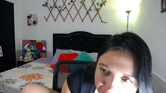 naughty girl 4u online show from May 7, 8:36 pm