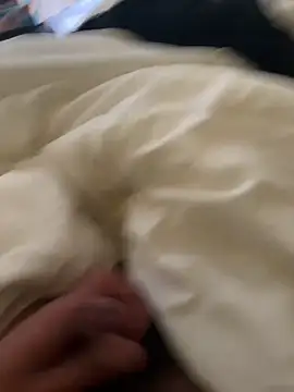 Snapshot of juniiorre chatting on March 7, 9:17 am juniiorre online show from March 7, 9:17 am