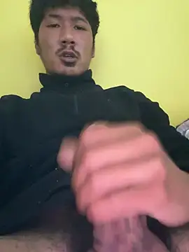 Snapshot of juniiorre chatting on March 13, 9:16 am juniiorre online show from March 13, 9:16 am