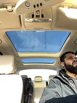 Snapshot of mondo29 chatting on December 6, 3:11 pm mondo29 online show from December 6, 3:11 pm