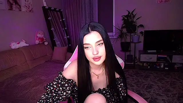   Malika   online show from November 9, 3:21 pm