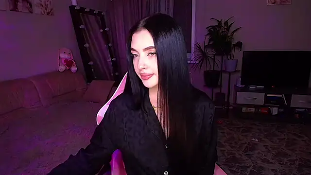   Malika   online show from December 19, 5:20 pm