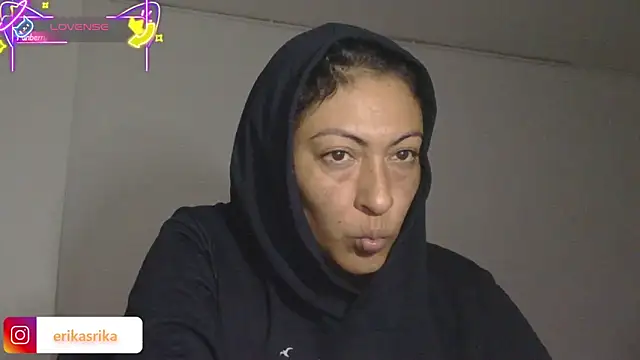 ErikaRika online show from October 12, 5:50 am