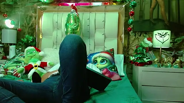 sharoon cheerry online show from December 18, 10:02 pm