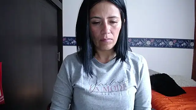 sharoon cheerry online show from October 10, 11:53 am