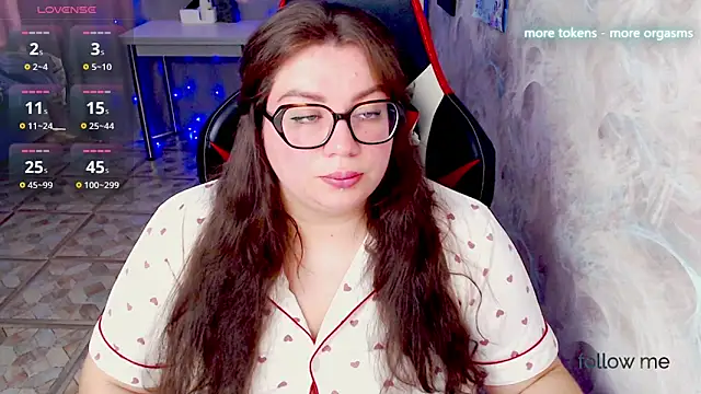 Snapshot of alexa_sweetyy chatting on May 26, 6:09 am alexa sweetyy online show from May 26, 6:09 am