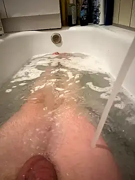 Snapshot of David19932908 chatting on September 29, 4:45 pm David19932908 online show from September 29, 4:45 pm