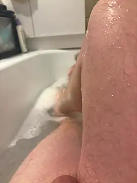 Snapshot of David19932908 chatting on October 16, 11:00 am David19932908 online show from October 16, 11:00 am