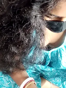 Snapshot of Bengali-boudi chatting on May 4, 6:26 pm Bengali-boudi online show from May 4, 6:26 pm