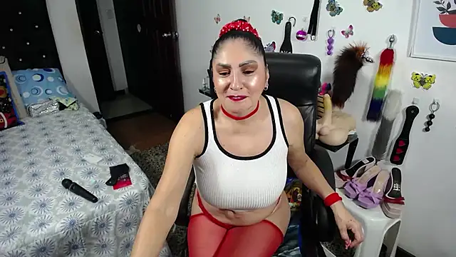 Snapshot of mature_bigboobs10 chatting on December 2, 3:56 am mature bigboobs10 online show from December 2, 3:56 am