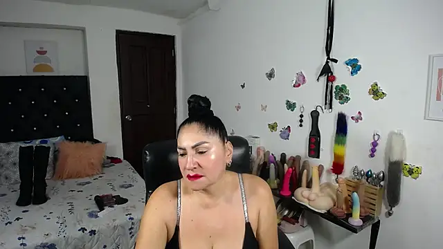 mature bigboobs10 online show from May 6, 3:57 am