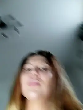 Snapshot of Lovers__Annn chatting on February 28, 7:37 am Lovers Annn online show from February 28, 7:37 am