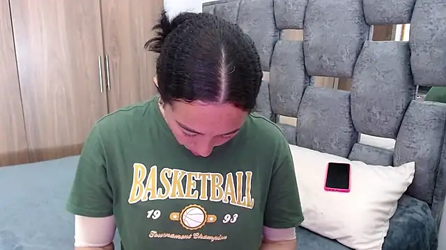 sara hott 1 online show from February 26, 2:14 pm