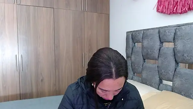 sara hott 1 online show from March 10, 12:26 pm