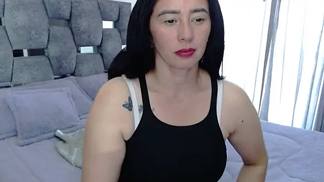 sara hott 1 online show from September 10, 7:47 pm