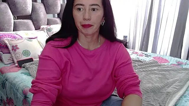 sara hott 1 online show from November 7, 8:42 pm