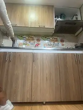 Snapshot of J_loren chatting on December 17, 10:38 pm J loren online show from December 17, 10:38 pm