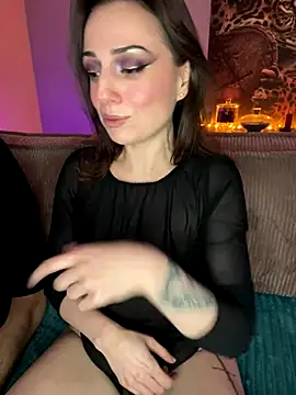 Snapshot of hades4ness chatting on December 7, 4:25 pm hades4ness online show from December 7, 4:25 pm