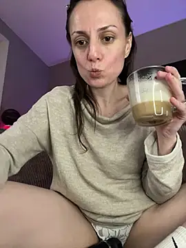 Snapshot of hades4ness chatting on December 20, 12:49 pm hades4ness online show from December 20, 12:49 pm