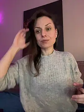 Snapshot of hades4ness chatting on January 2, 8:39 am hades4ness online show from January 2, 8:39 am