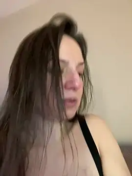 Snapshot of hades4ness chatting on February 18, 9:43 am hades4ness online show from February 18, 9:43 am