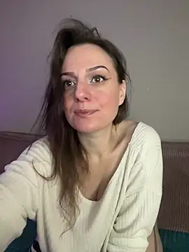 Snapshot of hades4ness chatting on March 11, 7:26 am hades4ness online show from March 11, 7:26 am