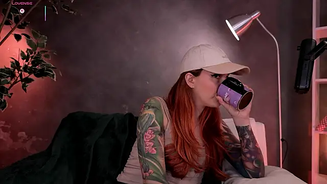 RedJasmine  online show from February 28, 12:33 am