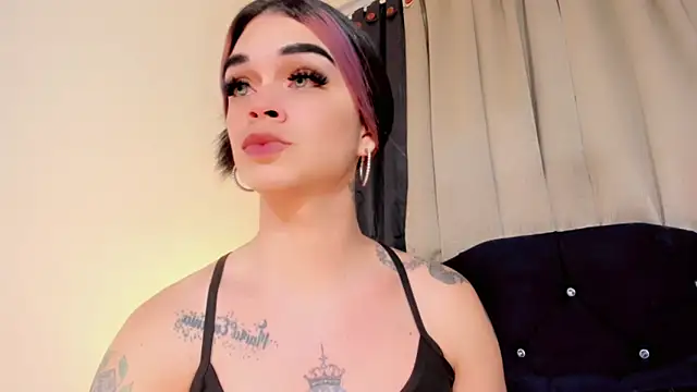 Snapshot of lesly_xx chatting on June 12, 3:16 am lesly xx online show from June 12, 3:16 am
