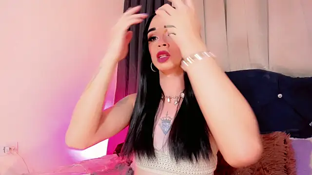 Snapshot of lesly_xx chatting on June 17, 3:31 am lesly xx online show from June 17, 3:31 am