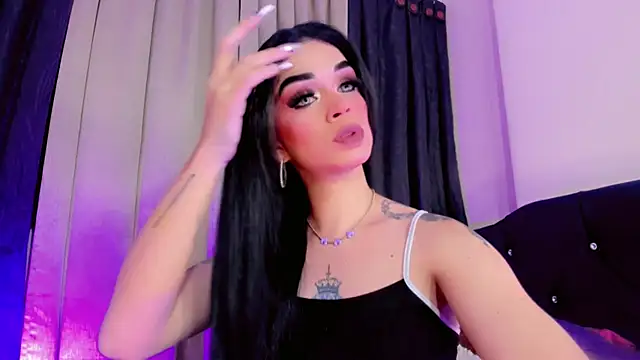 Snapshot of lesly_xx chatting on July 19, 3:10 am lesly xx online show from July 19, 3:10 am